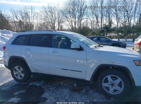 1C4RJFAGXHC844379 2017 JEEP GRAND CHEROKEE White Widok zestawu wskaźników