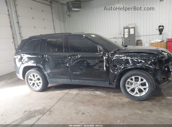 1C4RJHBG2N8540925 2022 JEEP GRAND CHEROKEE Black უკანა სალონის ხედი