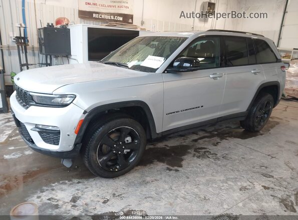 1C4RJHBG5SC346253 2025 JEEP GRAND CHEROKEE Серебряный Передняя левая четверть
