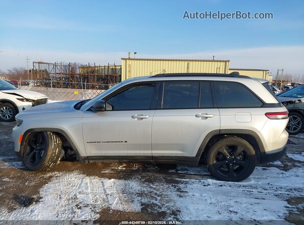 1C4RJHBG9RC171841 2024 JEEP GRAND CHEROKEE Silver Панорамний вид салону 360°