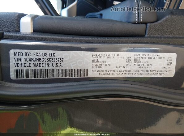 1C4RJHBG9SC328757 2025 JEEP GRAND CHEROKEE Gray Շարժիչի բաժամունքի տեսք