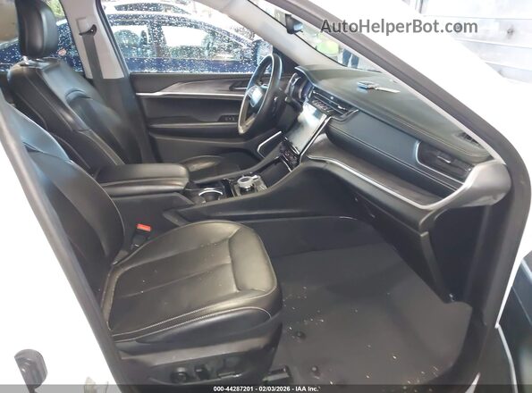 1C4RJKBG2N8546849 2022 JEEP GRAND CHEROKEE L Белый Вид салона спереди