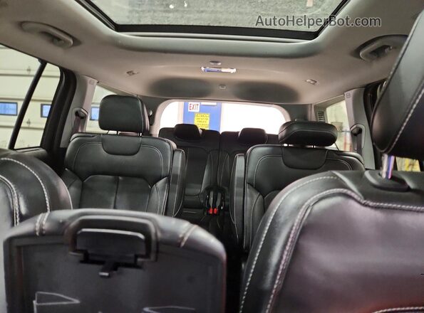 1C4RJKBG8N8580231 2022 JEEP GRAND Gray Widok tylnych siedzeń