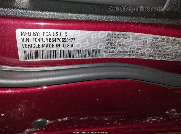 1C4RJYB64PC650477 2023 JEEP GRAND CHEROKEE 4XE Red Engine compartment view