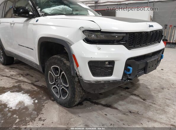 1C4RJYC65P8807631 2023 JEEP GRAND CHEROKEE 4XE White წინა ხედი