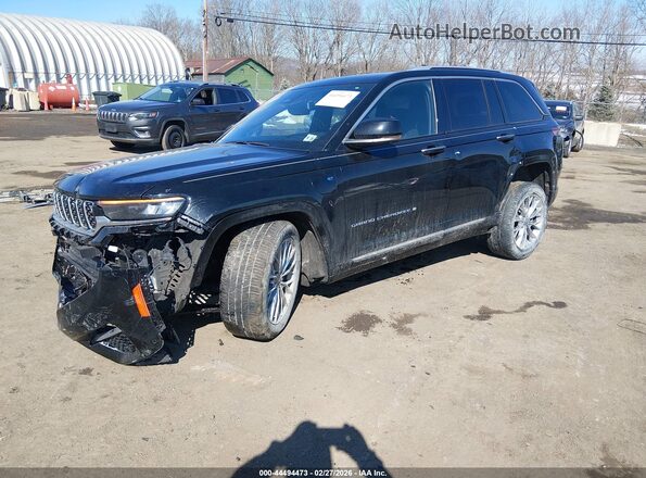 1C4RJYE64P8800635 2023 JEEP GRAND CHEROKEE 4XE Black Передня ліва чверть