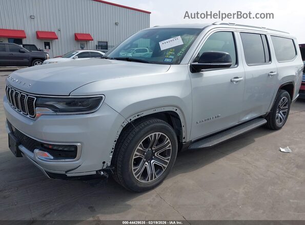 1C4SJSBP9PS543907 2023 JEEP WAGONEER L Silver Առջևի ձախ երեք քառորդ տեսարան