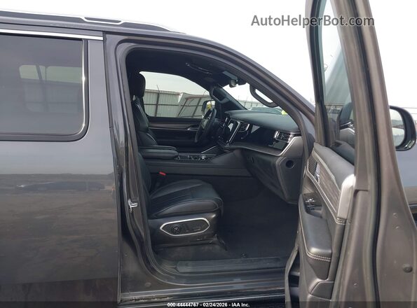 1C4SJSDPXPS502506 2023 JEEP WAGONEER L Gray Vista interior delantera