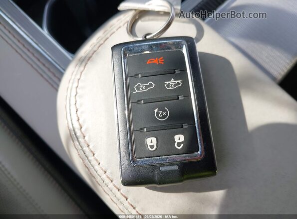 1C4SJVFP0NS117807 2022 JEEP GRAND WAGONEER White Вид панелі приладів
