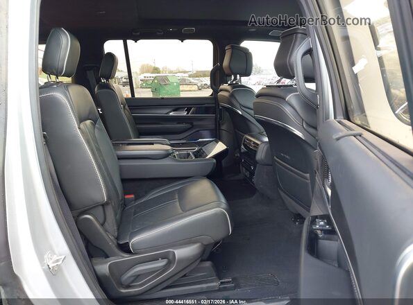 1C4SJVFP4RS105522 2024 JEEP GRAND WAGONEER Silver VIN կոդի պիտակի տեսք