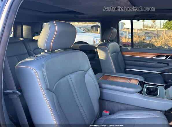 1C4SJVFPXPS506571 2023 JEEP GRAND WAGONEER Black VIN կոդի պիտակի տեսք