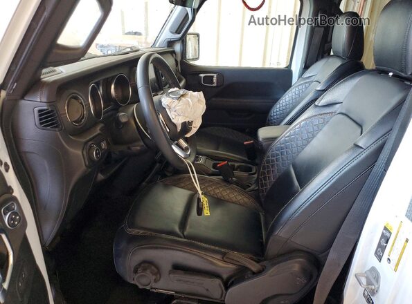 1C6HJTFG2PL528547 2023 JEEP GLADIATOR White Widok wnętrza z przodu