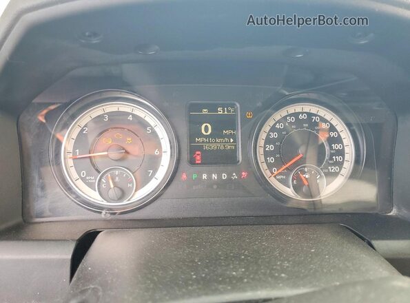 1C6RR6FG1GS327243 2016 RAM 1500 White Вид щитка приладів