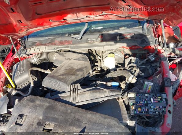 1C6RR7FG4KS636476 2019 RAM 1500 CLASSIC Красный 