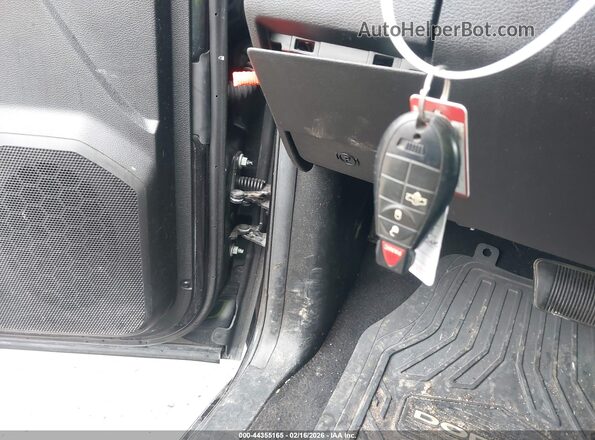 1C6RR7FT4HS509782 2017 RAM 1500 Black Dashboard view