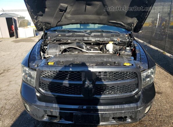 1C6RR7GT1JS250012 2018 RAM 1500 Black Widok wnętrza z tyłu