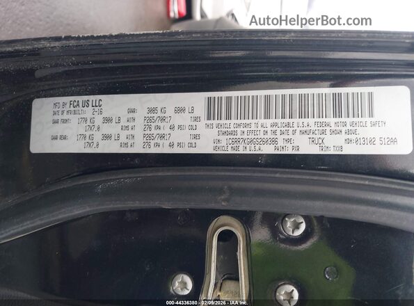 1C6RR7KG0GS260386 2016 RAM 1500 Black Widok komory silnika