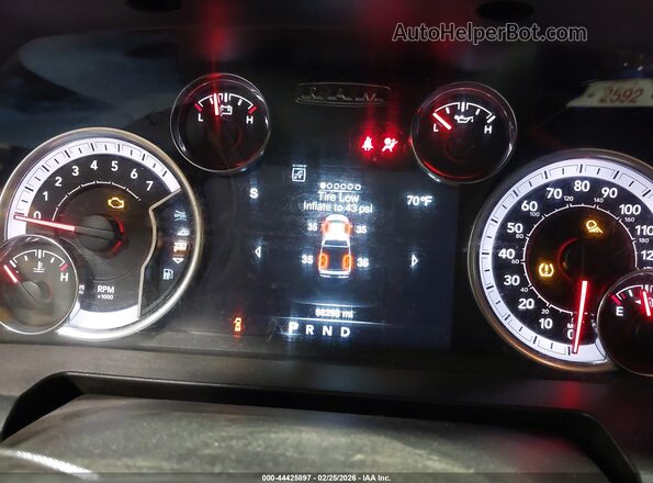 1C6RR7KT7NS194834 2022 RAM 1500 CLASSIC Синий Вид задних сидений