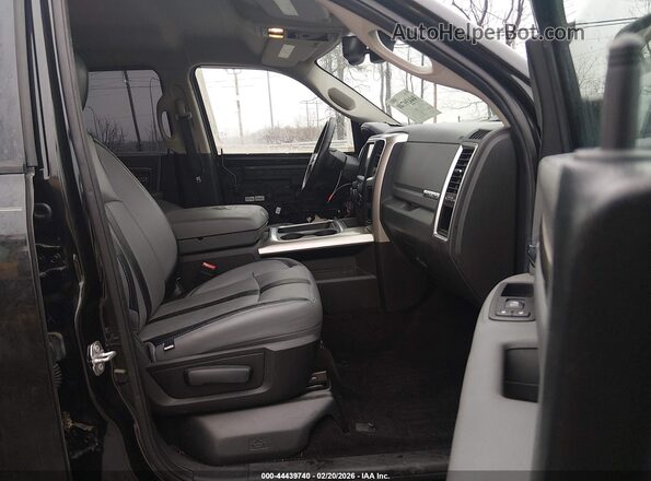 1C6RR7TT0GS310537 2016 RAM 1500 Black Widok wnętrza z przodu