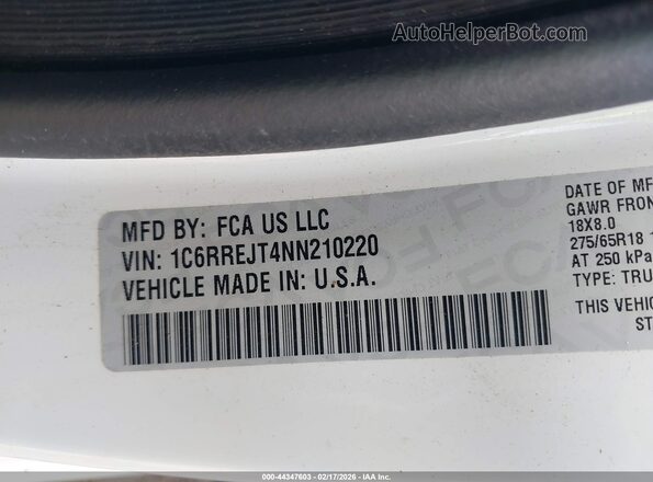 1C6RREJT4NN210220 2022 RAM 1500 Белый Вид подкапотного пространства