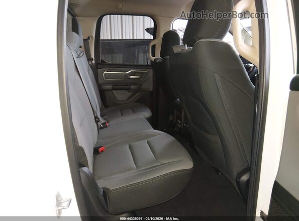 1C6SRFBTXKN602541 2019 RAM 1500 White Widok naklejki z numerem VIN