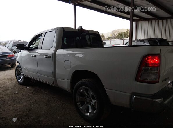 1C6SRFBTXKN602541 2019 RAM 1500 White Widok wnętrza 360 stopni