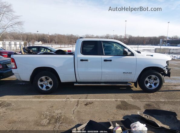 1C6SRFCTXKN598375 2019 RAM 1500 White Vista interior trasera