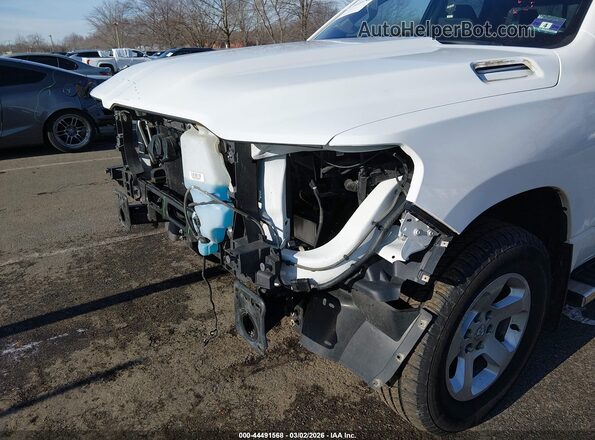 1C6SRFCTXKN598375 2019 RAM 1500 White 