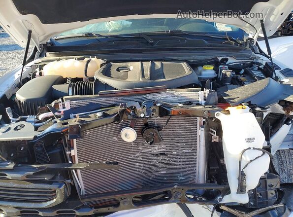 1C6SRFFP8TN154587 2026 RAM 1500 White Widok wnętrza z tyłu
