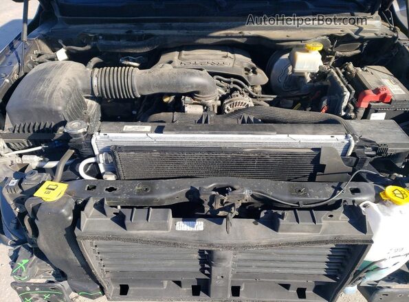 1C6SRFFT0KN575232 2019 RAM 1500 Gray Вид задньої частини салону
