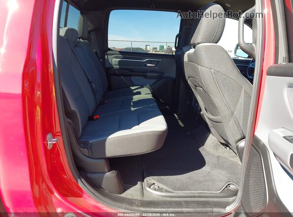 1C6SRFFTXPN604758 2023 RAM 1500 Red Widok naklejki z numerem VIN
