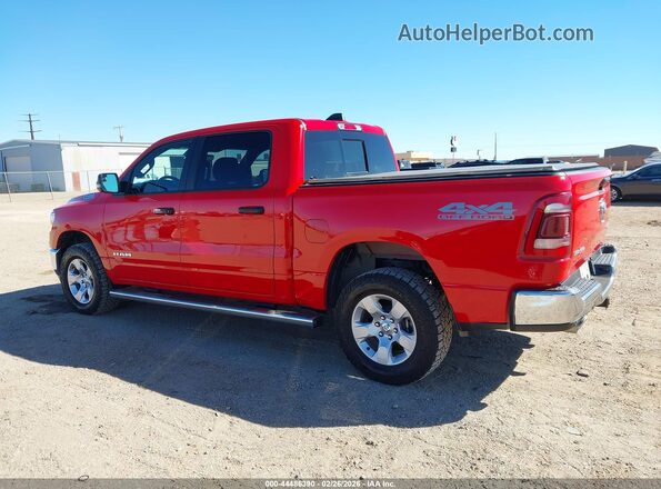 1C6SRFFTXPN604758 2023 RAM 1500 Red Widok wnętrza 360 stopni
