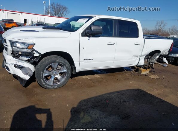 1C6SRFJT7RN182670 2024 RAM 1500 White Front view