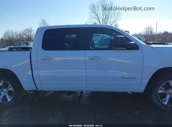1C6SRFJT7RN182670 2024 RAM 1500 White 360 interior view