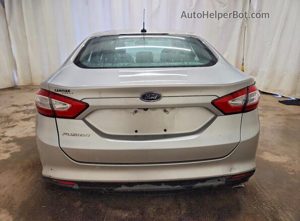 1FA6P0G77G5118056 2016 FORD FUSION Серебряный Вид сзади