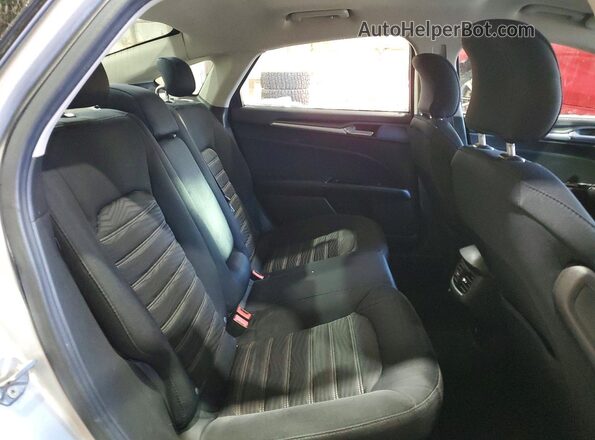 1FA6P0HD5G5113877 2016 FORD FUSION Gray Widok tylnych siedzeń