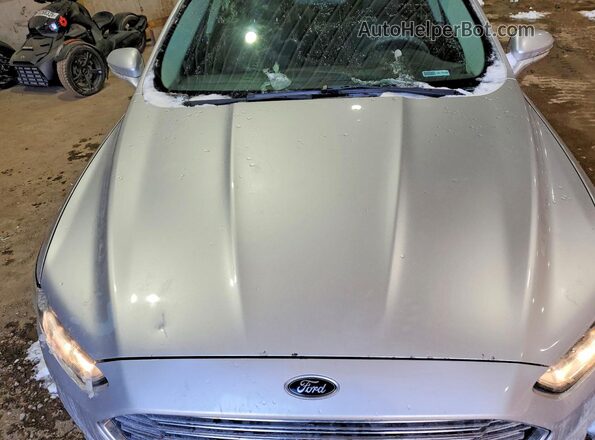 1FA6P0HD5G5113877 2016 FORD FUSION Gray Widok wnętrza z tyłu