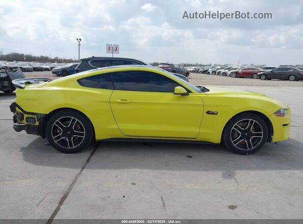 1FA6P8CF3M5116618 2021 FORD MUSTANG Желтый Панорамный вид салона 360°