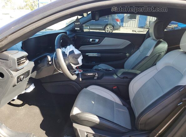 1FA6P8CF4R5415770 2024 FORD MUSTANG Угольный Вид салона спереди