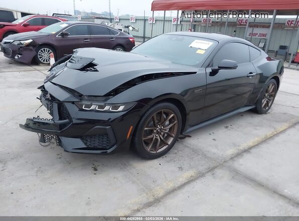 1FA6P8CF6R5421103 2024 FORD MUSTANG Black Vista tres cuartos delantera izquierda