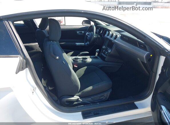 1FA6P8TH5L5141925 2020 FORD MUSTANG White Front interior view