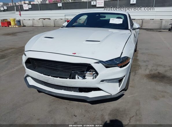 1FA6P8TH5L5141925 2020 FORD MUSTANG White Front view
