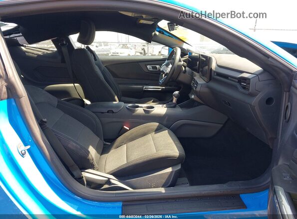 1FA6P8TH8S5129119 2025 FORD MUSTANG Blue Widok wnętrza z przodu