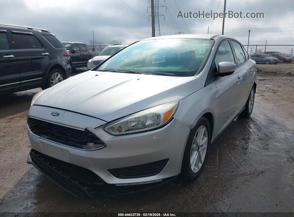 1FADP3F22HL291883 2017 FORD FOCUS Silver Vista tres cuartos delantera izquierda