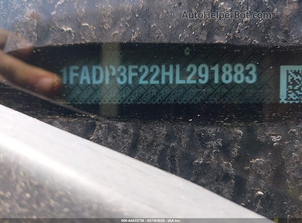 1FADP3F22HL291883 2017 FORD FOCUS Silver Vista del compartimento del motor