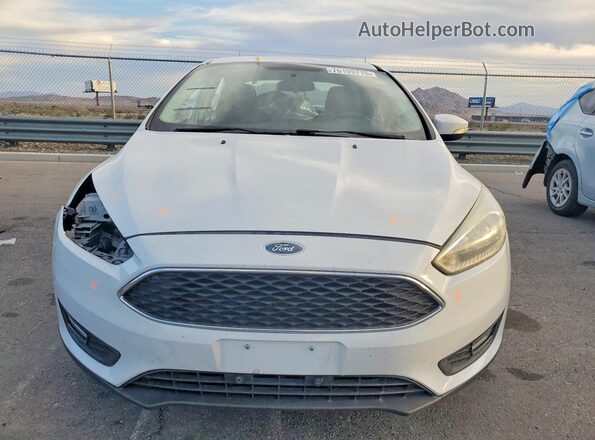 1FADP3F24GL406983 2016 FORD FOCUS Белый Вид спереди