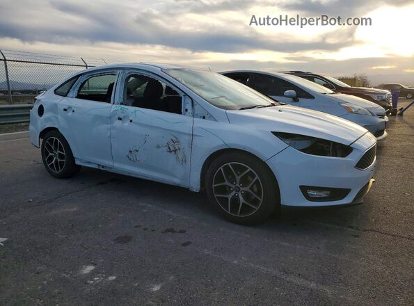 1FADP3F24GL406983 2016 FORD FOCUS Белый Передняя правая четверть
