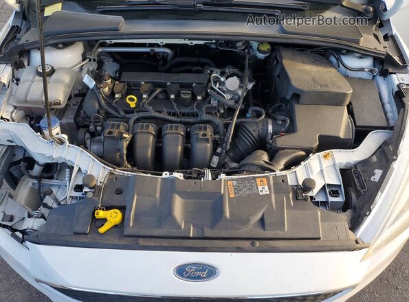 1FADP3F24GL406983 2016 FORD FOCUS Белый Вид задней части салона