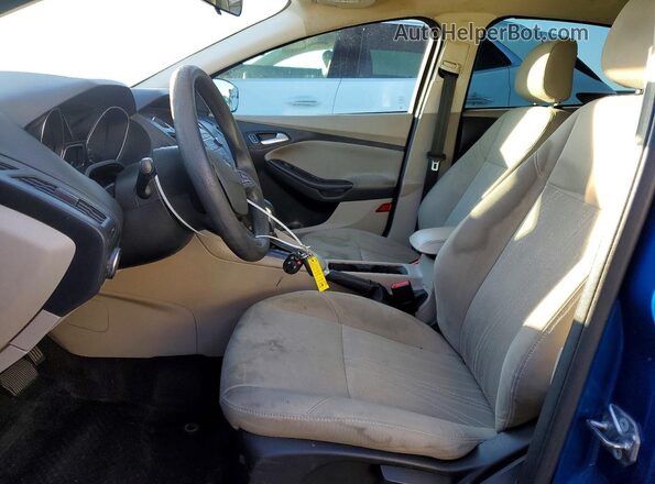 1FADP3F26JL241445 2018 FORD FOCUS Синий Вид салона спереди