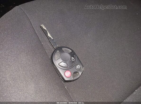 1FADP3F27HL288414 2017 FORD FOCUS Серебряный Вид панели приборов